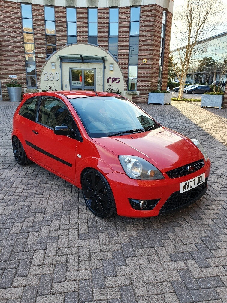 Ford Fiesta Zetec S, 12 Months MOT, 17" alloys and Coil Over Suspension