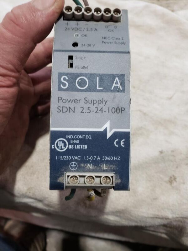 SOLA SDN 2.5-24-100P POWER SUPPLY 115/230VAC 1.3-0.7A 50/60HZ