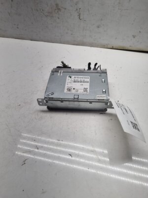 Peugeot 208 MK1 RADIO RECEIVER CONTROL UNIT 9806730180 2012-2019