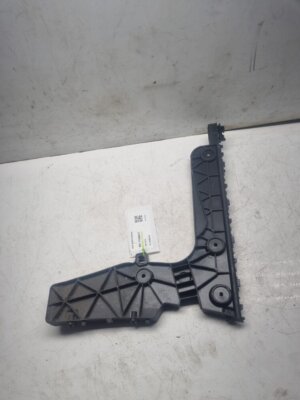 AUDI A6 C8 REAR BUMPER BRACKET PASSENGER LEFT SIDE