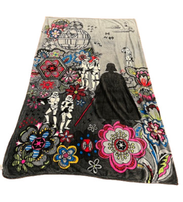 VERA BRADLEY STAR WARS FAR FAR AWAY PLUSH THROW BLANKET 80''X50'' DARTH VADER NEW