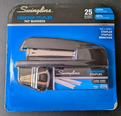 Swingline 747 Desktop BLACK Stapler w Staple Remover and 5000 Staples #74795 NEW