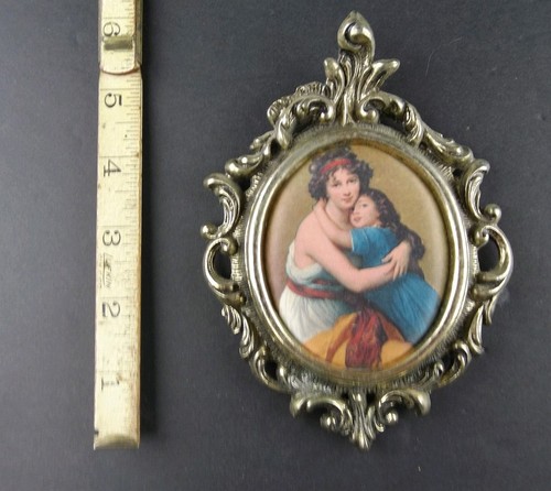 Vintage Scrolled Brass Italy Flowered Convex Ornate Picture Frames Oval Lot 3