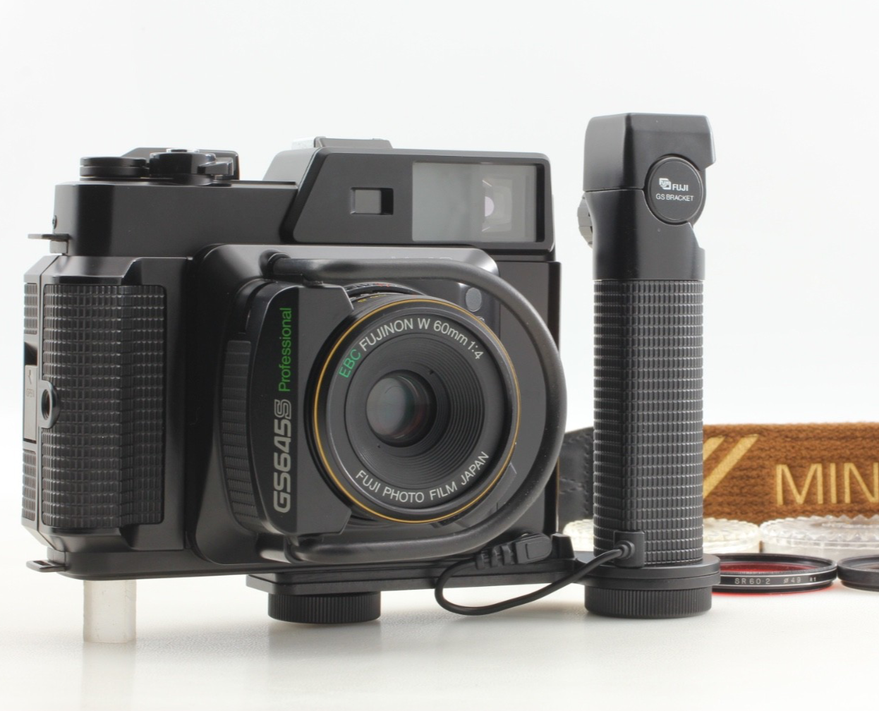 【良品】FUJIFILM GS645S Professional wide60 MINT w/ Strap] Fujifilm Fuji GS645S Pro Wide 60 Medium