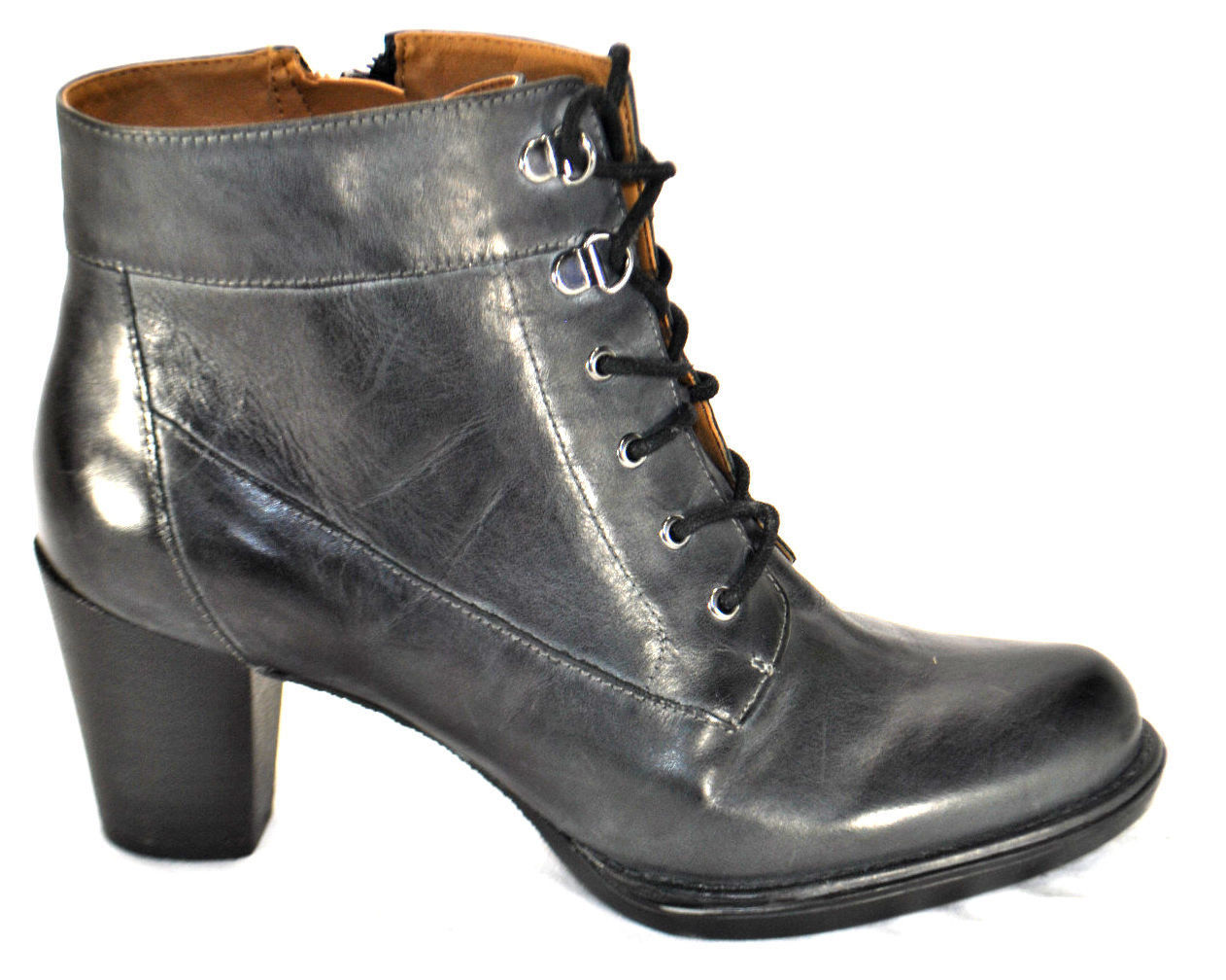 Easy Spirit Women's Solid Boots