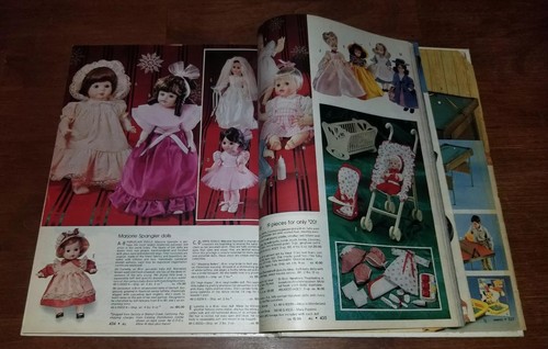 1982 HARDCOVER Montgomery Ward CHRISTMAS CATALOG WARDS WISHBOOK smurfs