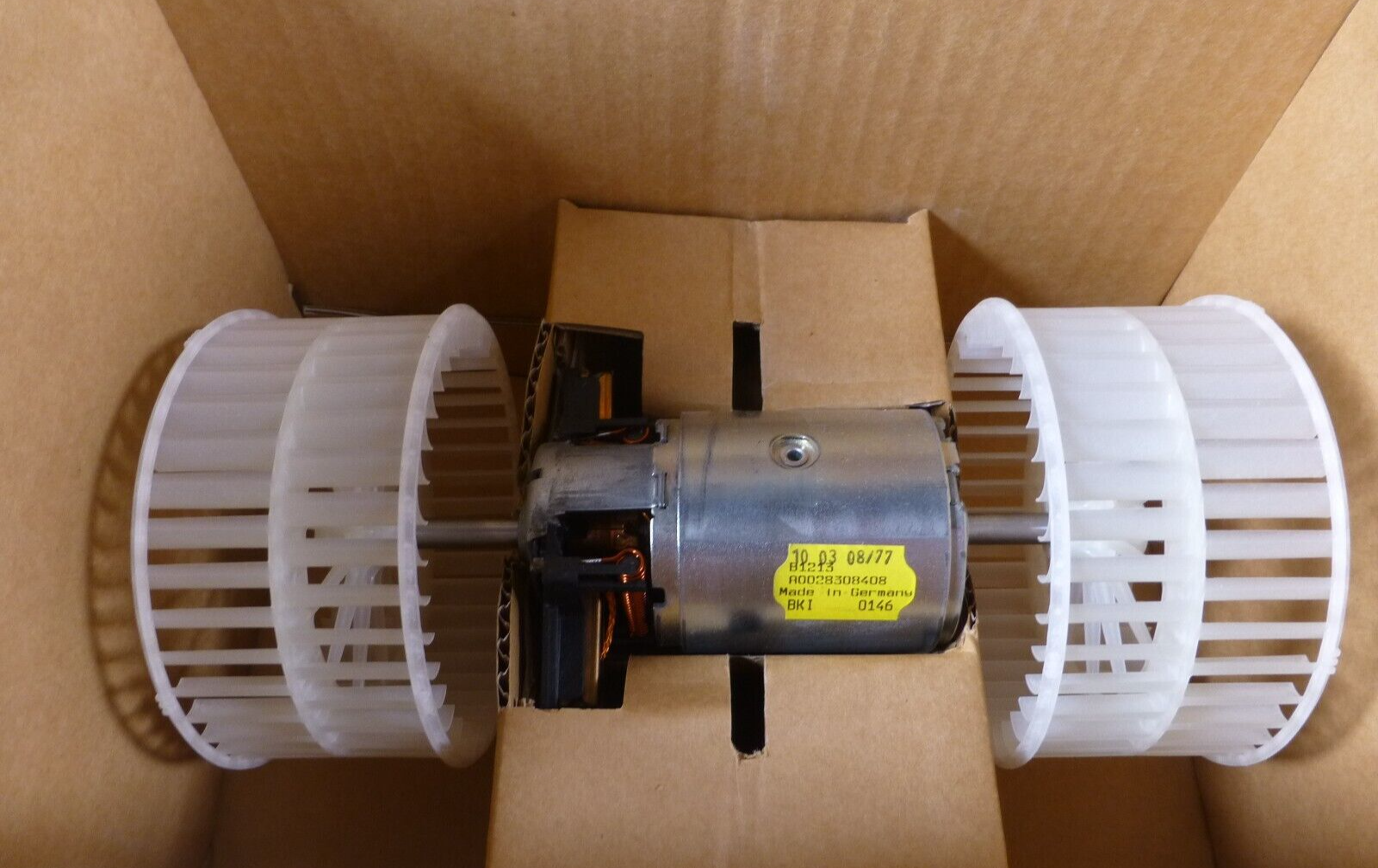 OEM Mercedes Benz A0028308408 Fan Blower For Actros MP2 MP3 *Made 