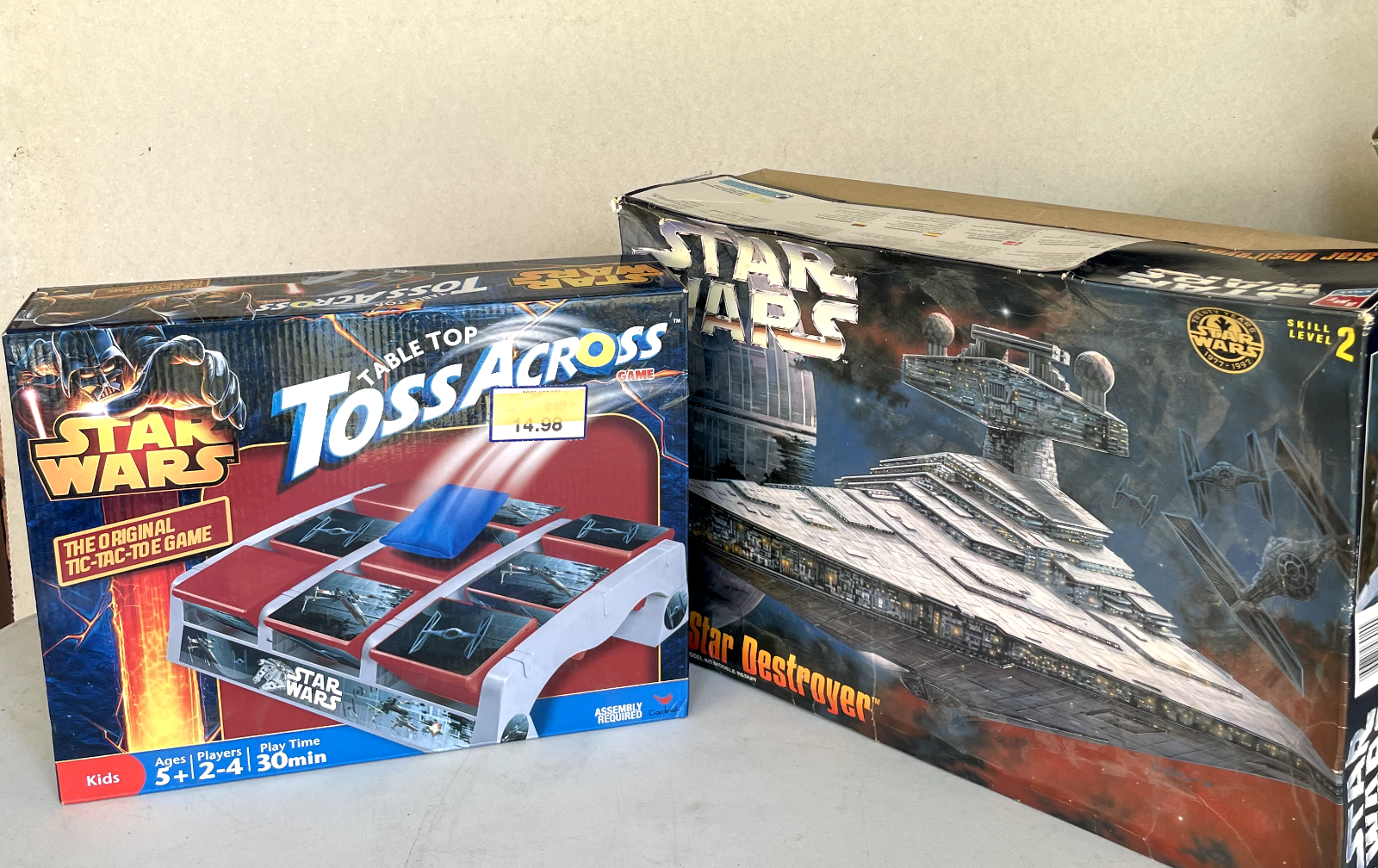 Vintage Collectable Star Wars Model Star Destroyer + Table Toss Across