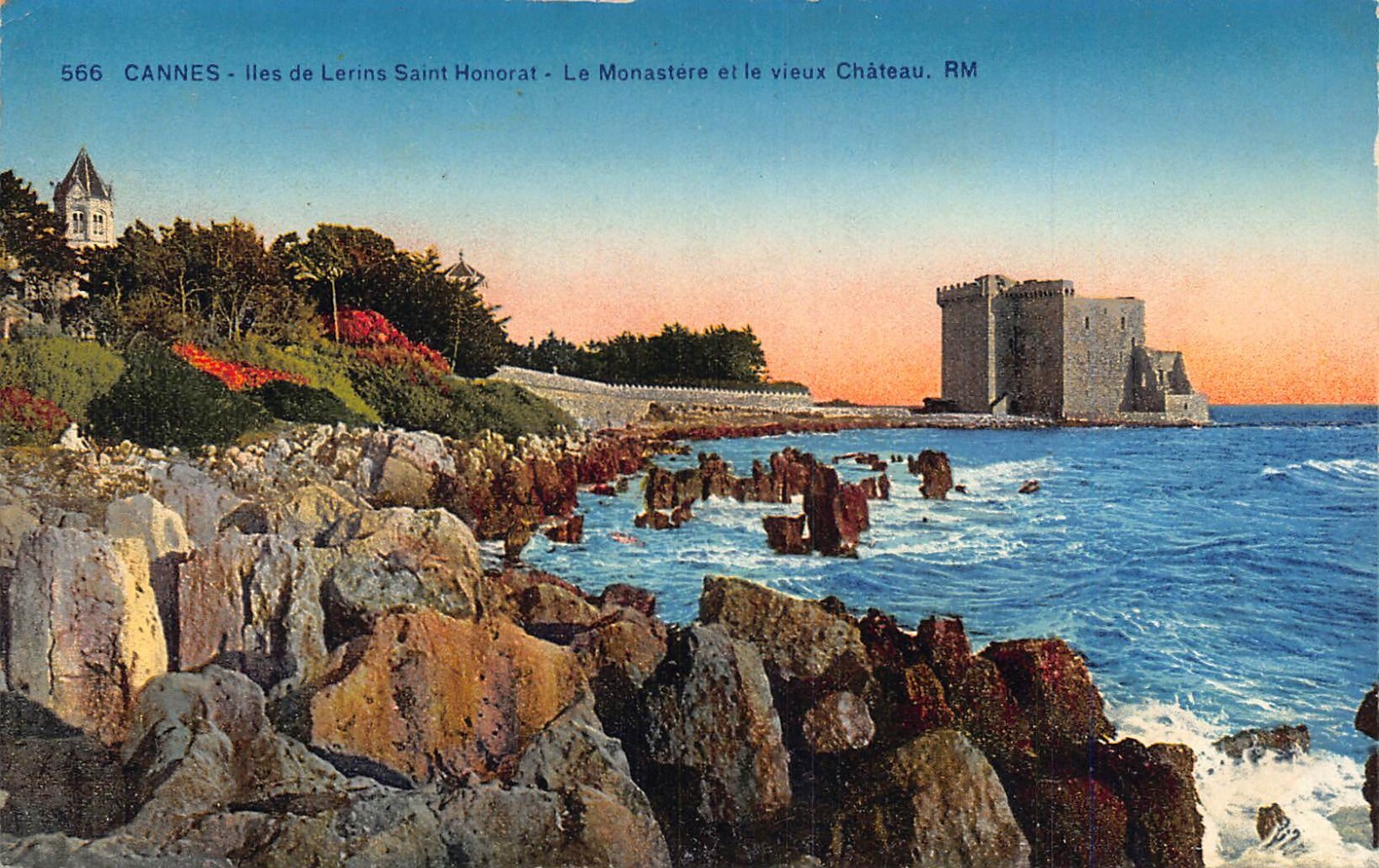 M・モーフラ、LES PINS DE L'ILE ST. HONORAT Sainte-Marguerite and Saint-Honorat: the practical guide to