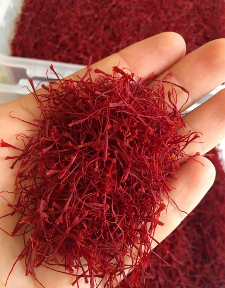 Шафран имеретинский приправа. Шафран 1 грамм. Шафран стоит. Шафран 48. Шафран кориандр.