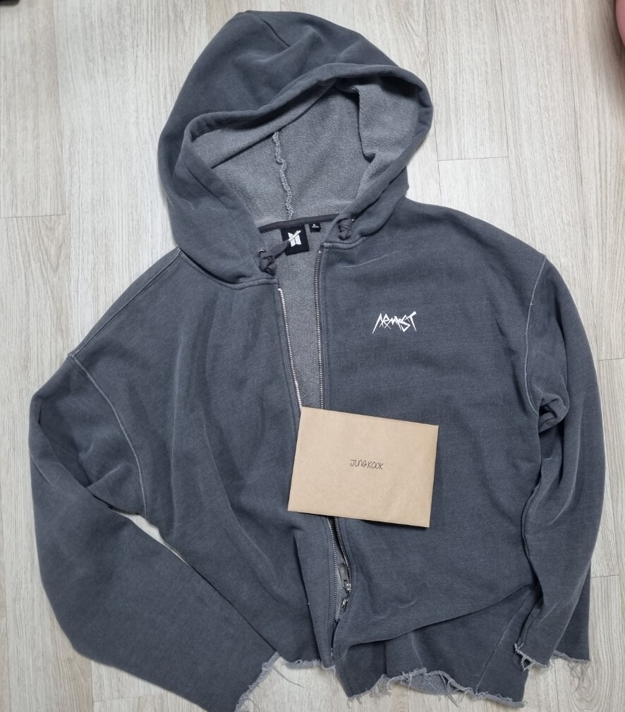 新品未開封　JUNGKOOK I AM STILL HOODIE BTS 公式 新品未開封 ジョングク JUNGKOOK 「I AM STILL