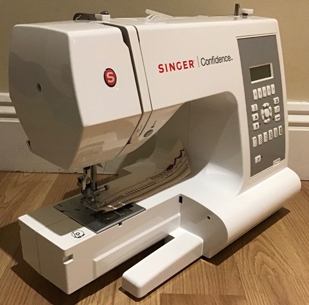 Singer Confidence 7470 Sewing Machine PreOwned Fully Serviced