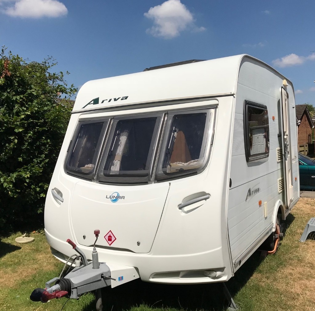 2007 Lunar Ariva 2 Berth Lightweight Caravan with awnings and motor