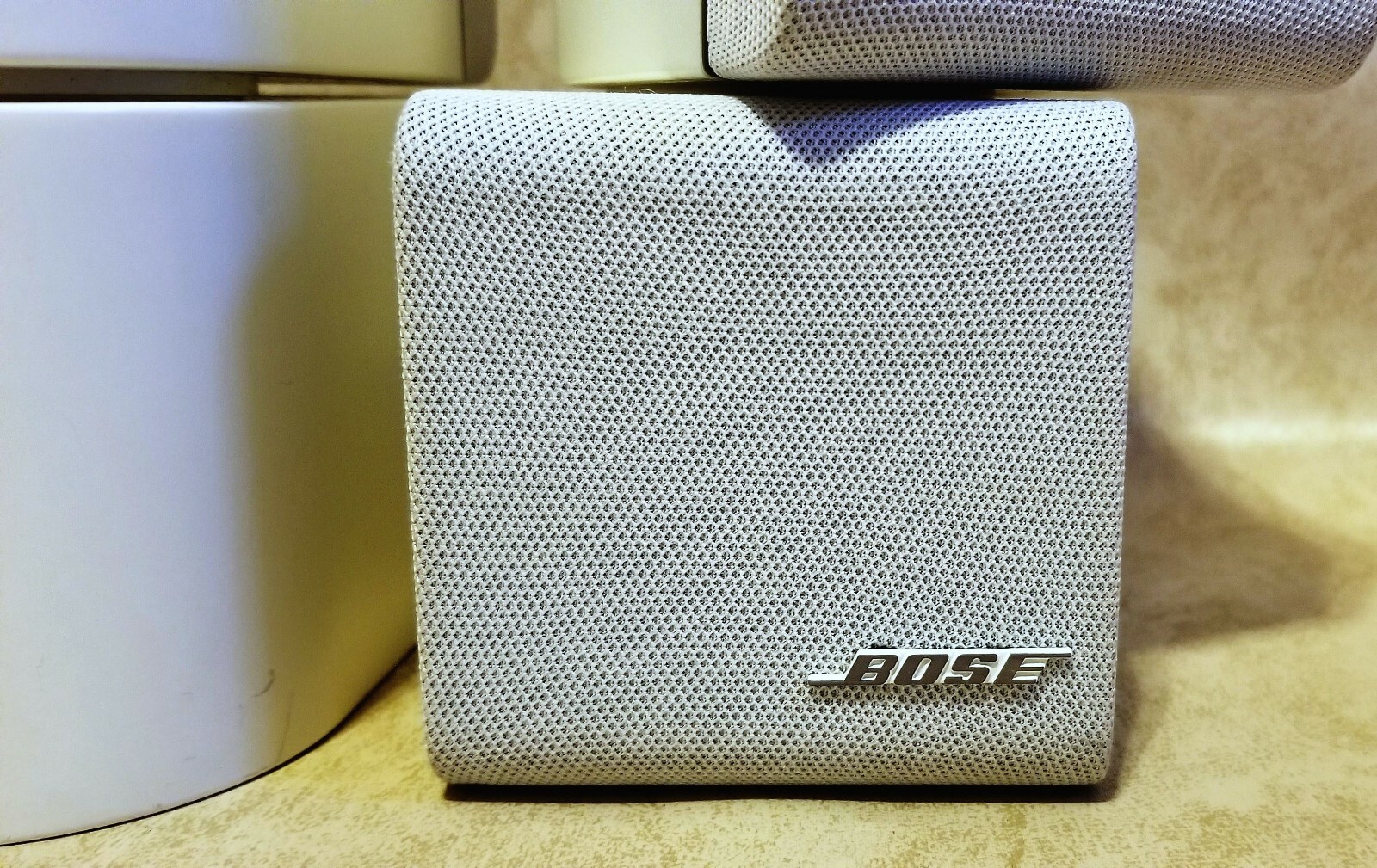 Bose Double Cube Lifestyle Accoustimass White Redline Speakers 1st Gen Set of 2