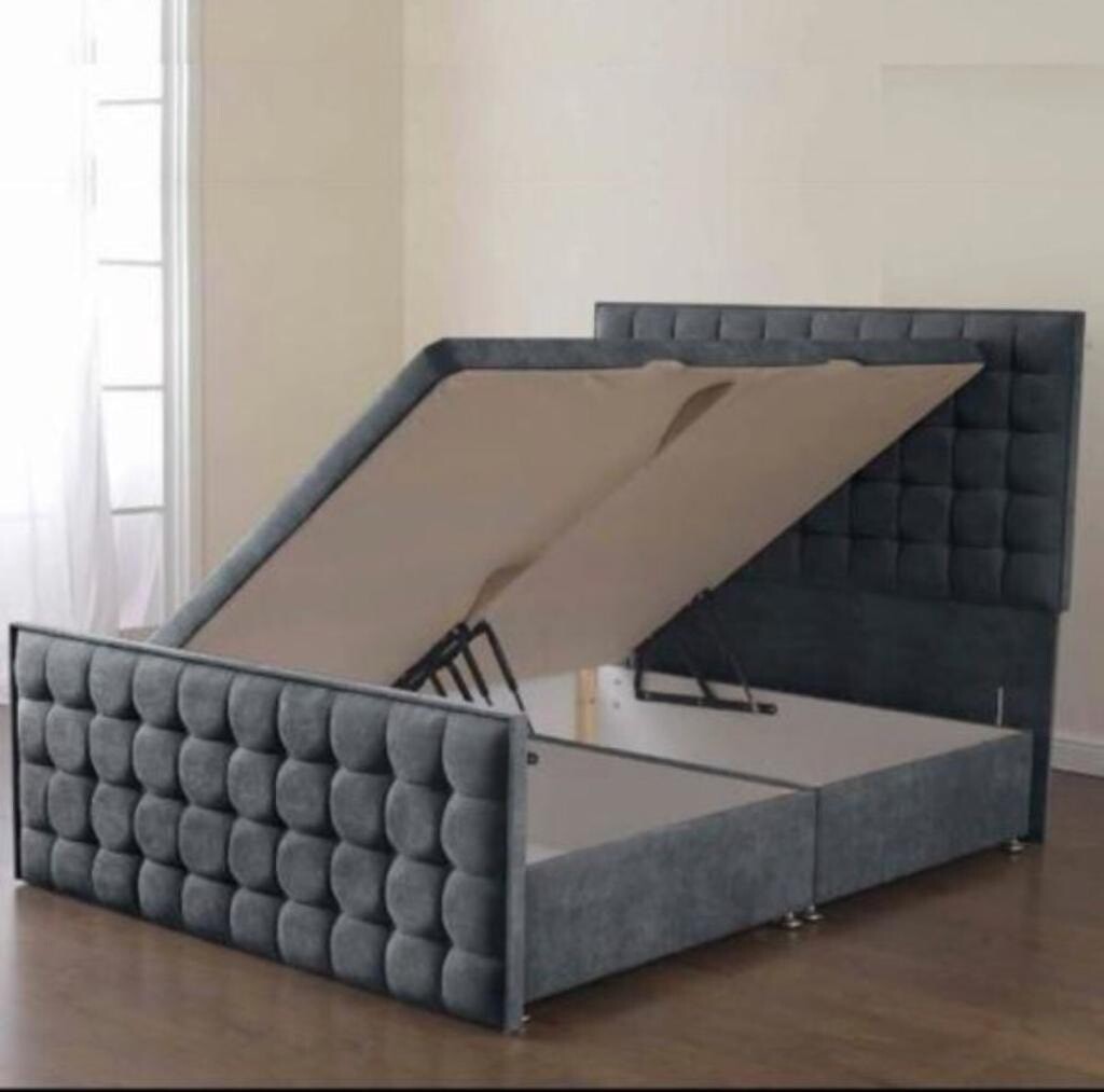 Ottoman Bed, tall floor standing headboard with matching footend in