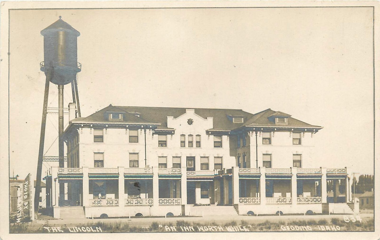 1910s USA photo postcard of Lincoln Inn, Gooding Idaho 1910s USA photo postcard of Lincoln Inn, Gooding Idaho