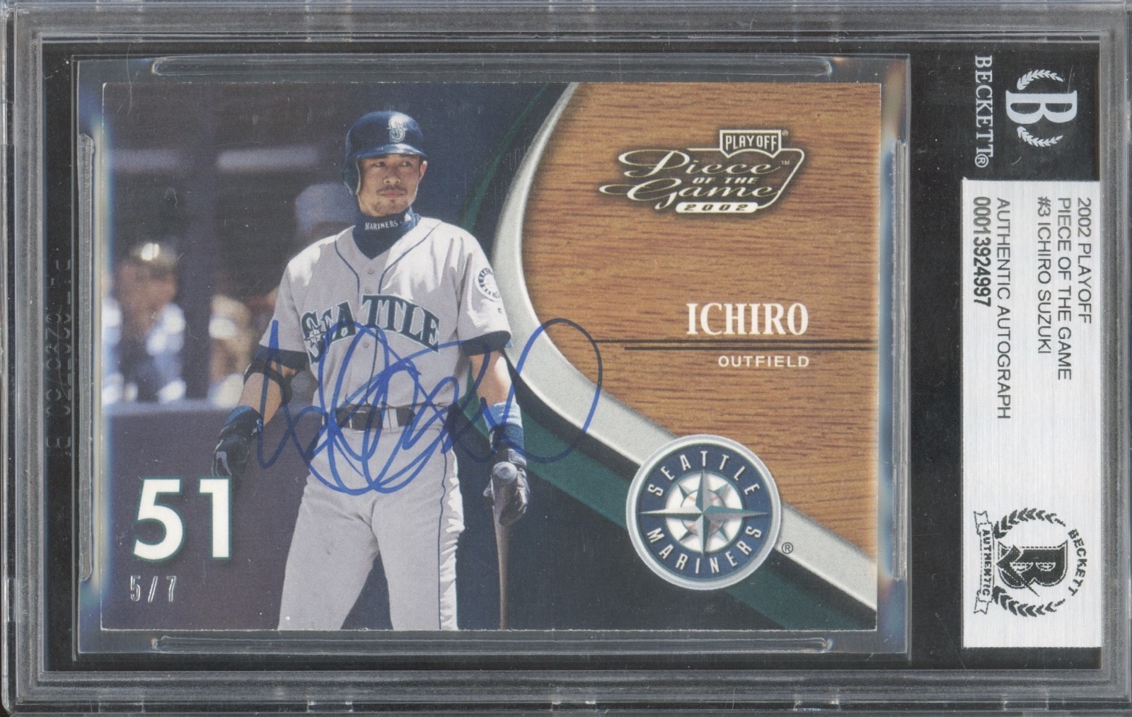 2002 Playoff Piece Of Game #3 Ichiro Suzuki 5/7 Autograph BAS Beckett Authentic