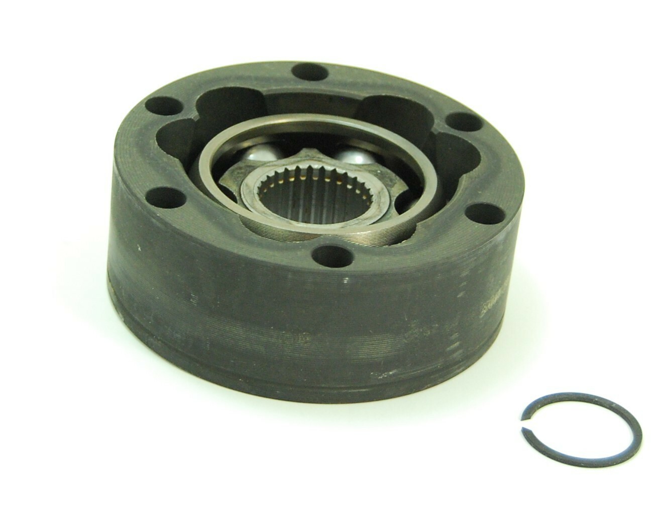 3219　 3240 　 3260 　 3280　3303 Rear C.V. Joint With C Clip Manual Transmission 108mm 28sp
