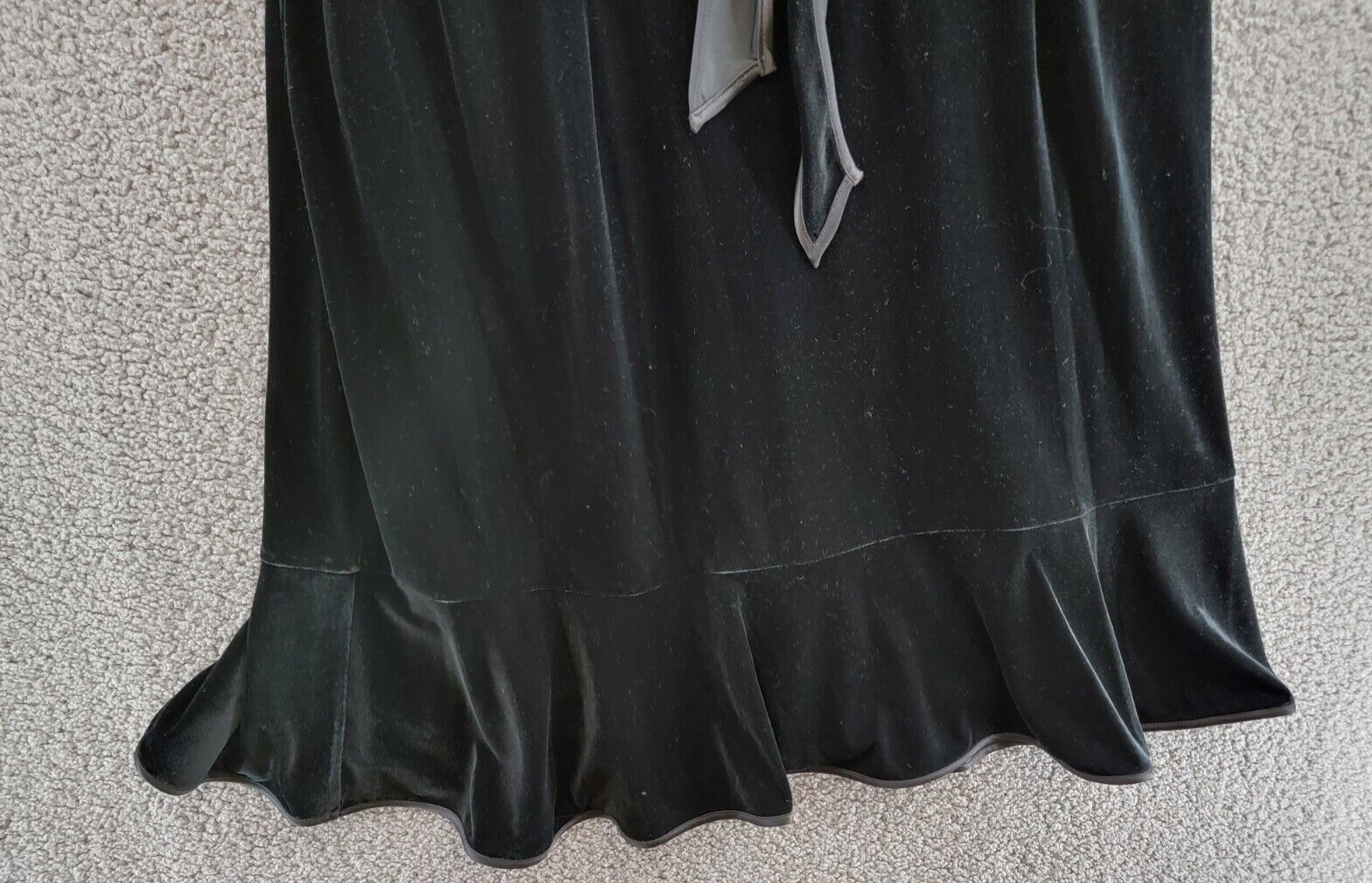 Adrianna Papell Plus Velvet Tie Neck Dress Women's 20W Black Back Zip Closure - Picture 4 of 17