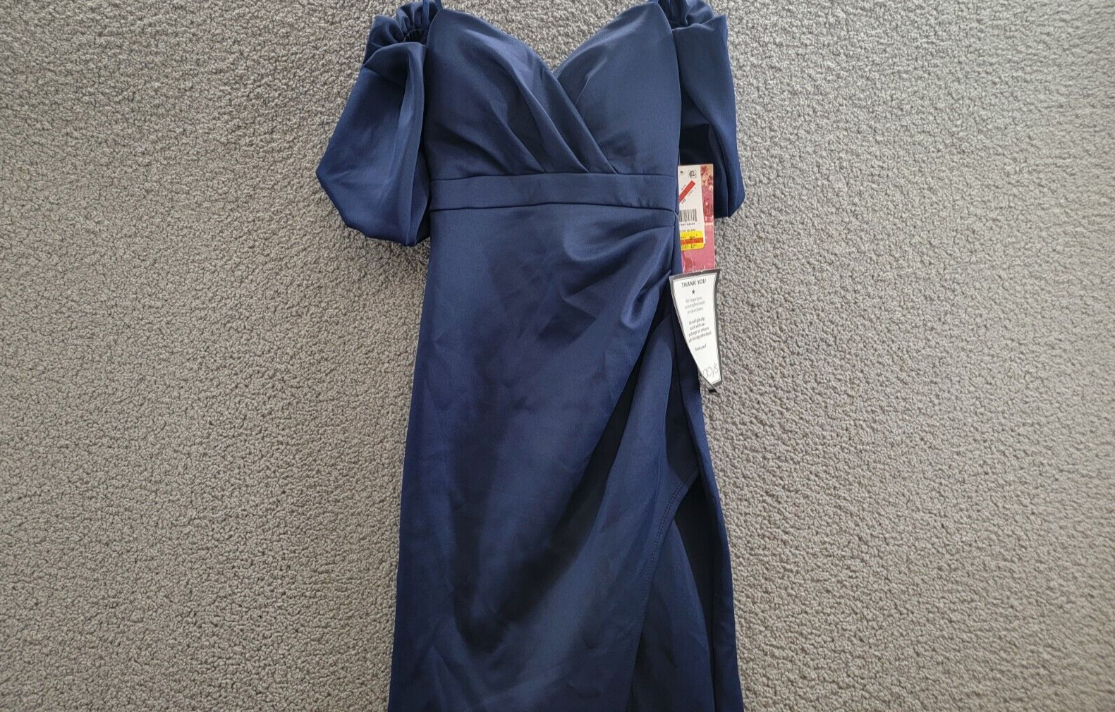 Emerald Sundae Off-the-Shoulder Slit Gown Juniors' XS Navy Sweetheart Neck S/S - Picture 3 of 17