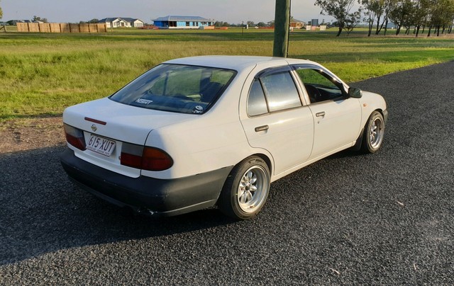 Nissan pulsar 1996