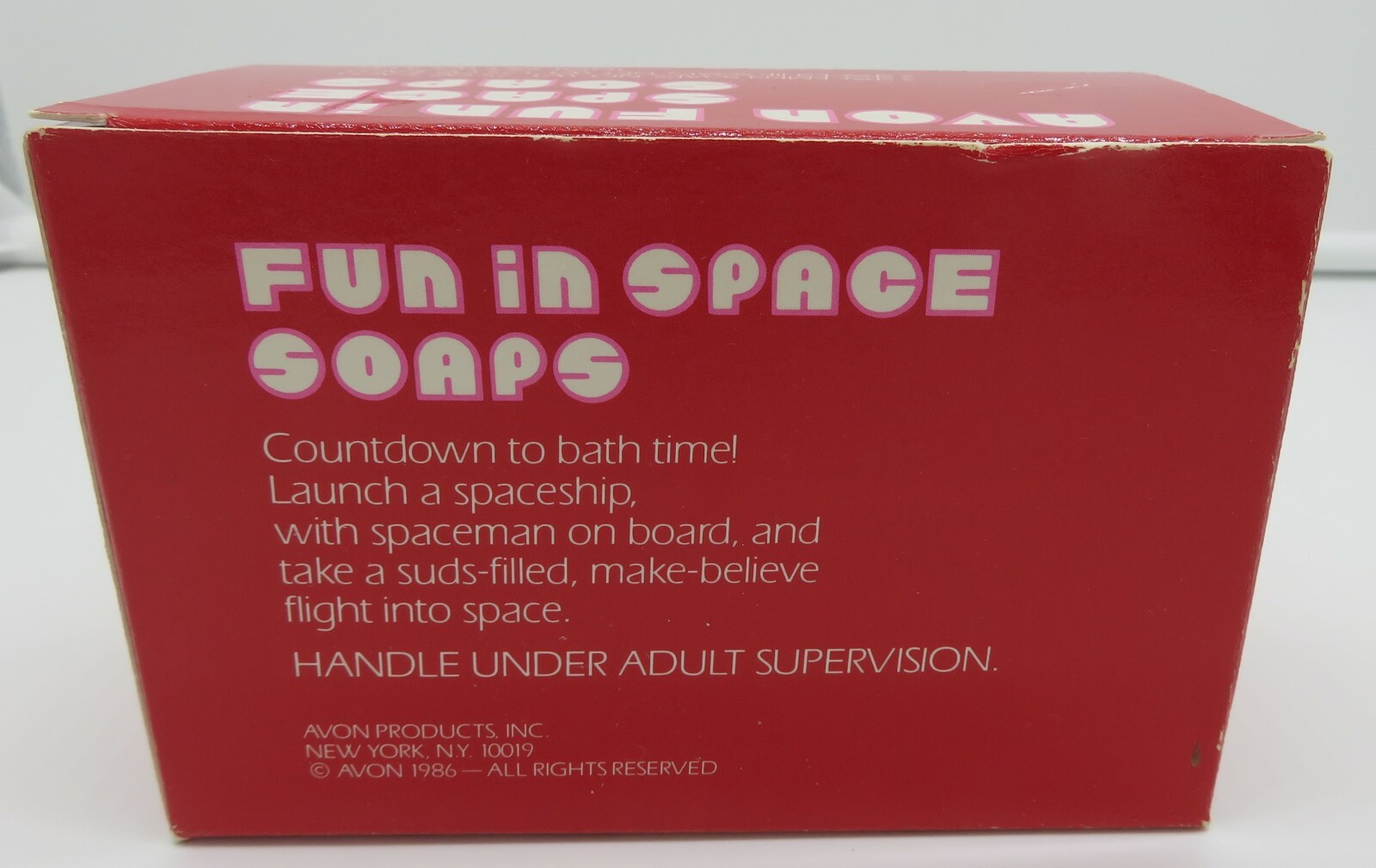 Avon fun in space soaps 2 spacemen shape 2 spaceship shape Bath fun toy