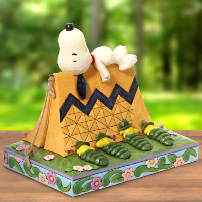  New JIM SHORE PEANUTS Figurine SNOOPY WOODSTOCK CAMPING Scouts Sleeping Bag
