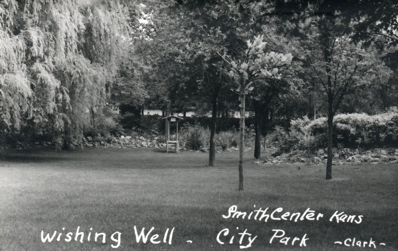 Wishing Well, - City Park - Smith center, Kansas - unposted