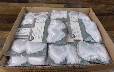 WILTON SATIN HEART PILLOWS  #1006-26 SHOWER WEDDING ACCENT DECORATION 70 PACKS