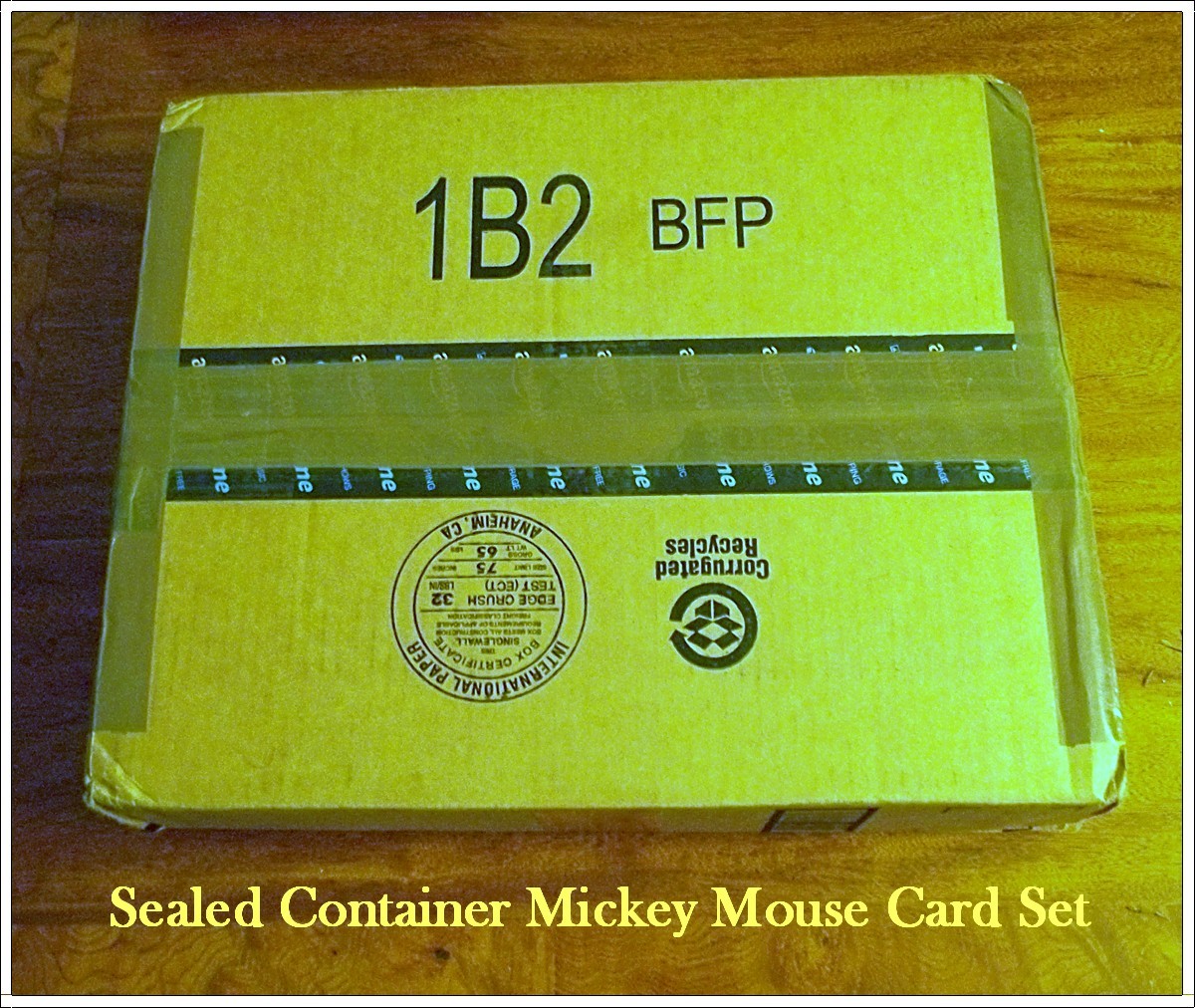 RARE NEVER UNSEALED 1995 Ltd. Edition Mickey Mouse card set in Cherry Wood Case