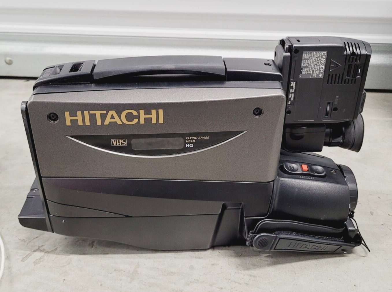 Hitachi 2900A VHS Video Camcorder VM-2900A w/ Case- #CT | eBay Hitachi 2900A VHS Video Camcorder VM-2900A w/ Case- #CT | eBay