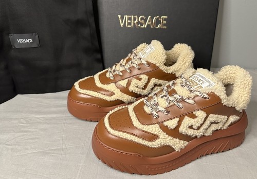 【関税込み】Versace ゴールド Odissea スニーカー Gold Odissea Sneakers by Versace on Sale
