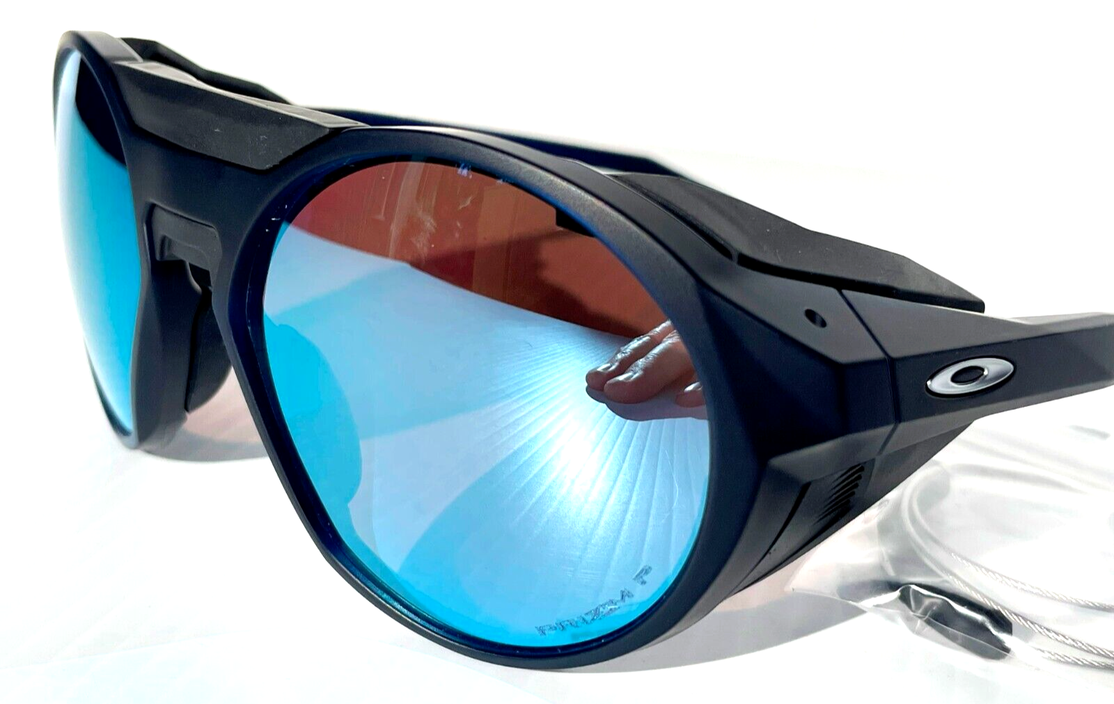 Pre-owned Oakley Clifden Mt Translucent Blue Polarized Prizm Deep Water Sunglass 9440-05