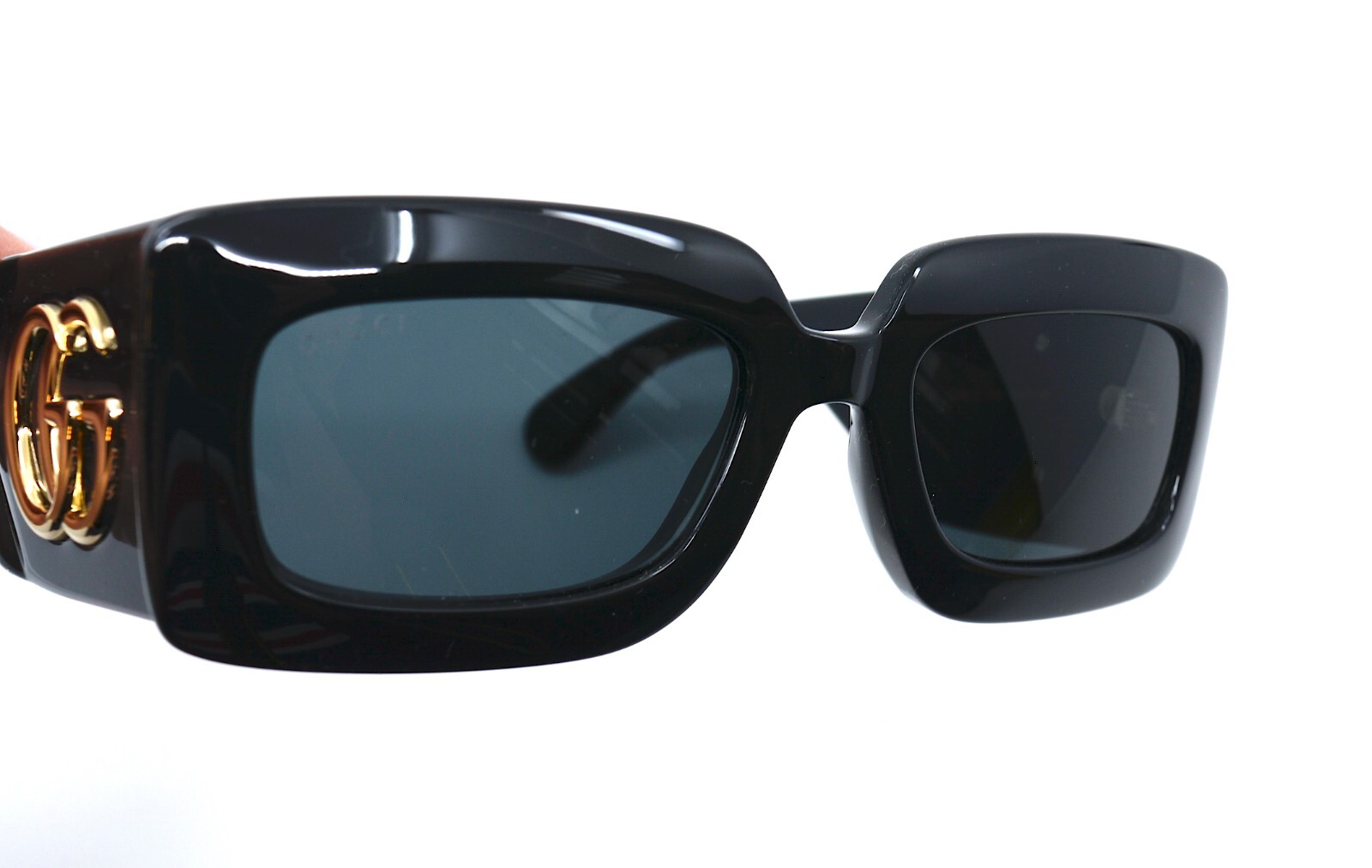 Pre-owned Gucci Gg0811s 001 Black Grey Authentic Sunglasses 53-21 In Gray