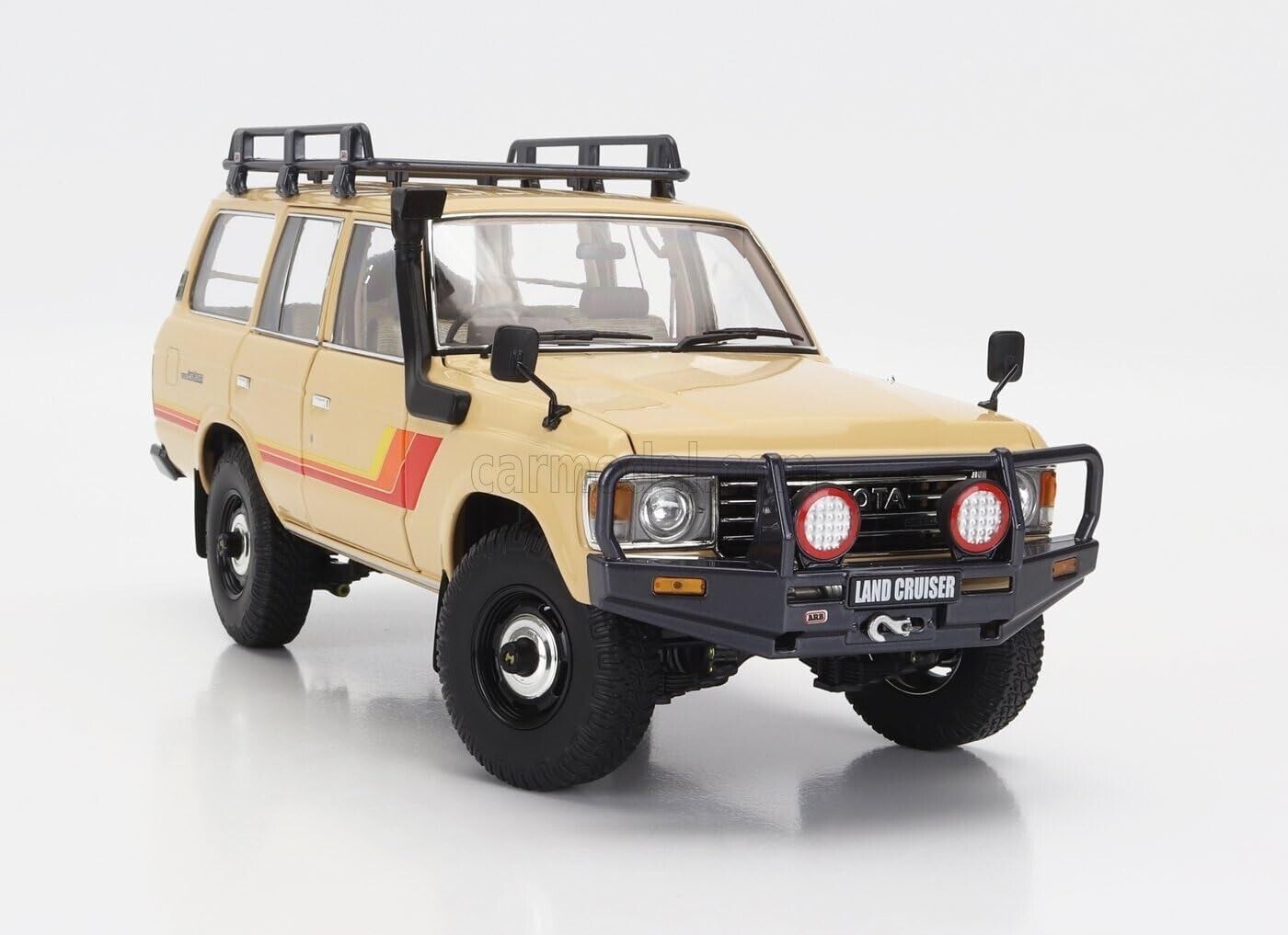 Kyosho Original KS08956XBE 1/18 TOYOTA LAND CRUISER 60 Beige Kyosho Original KS08956XBE 1/18 TOYOTA LAND CRUISER 60 Beige