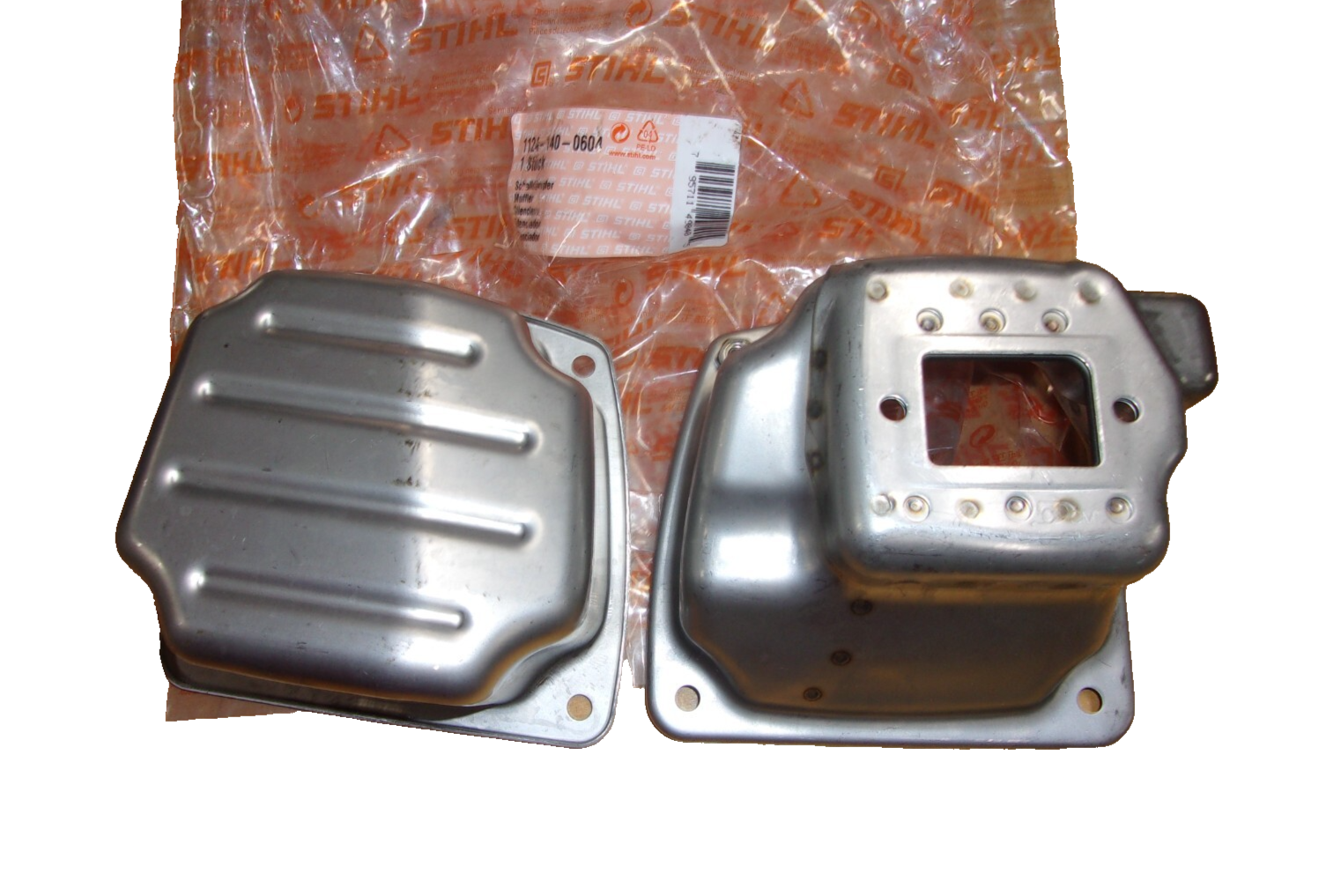 Stihl MS880 Muffler Assy OEM MS 880 088 1124-140-0604 #GM