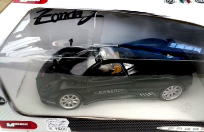 MONDO MOTORS 1:24 AUTO DIE CAST MONTATA PAGANI ZONDA F NERA ART. 51139