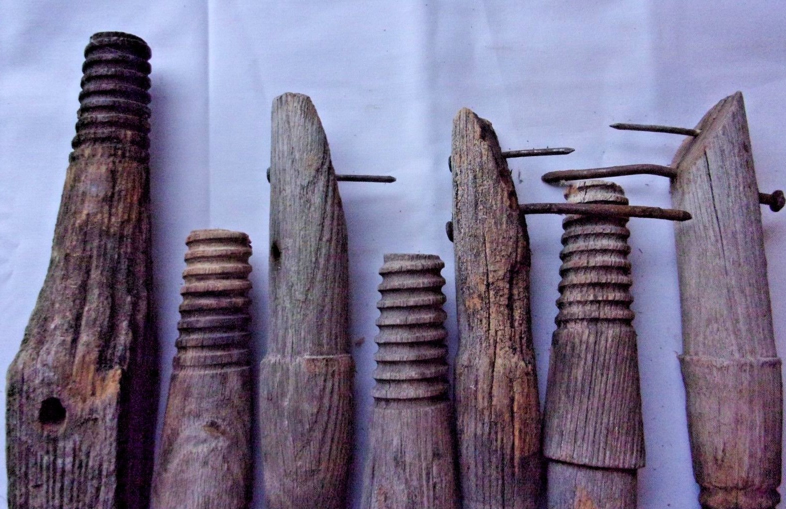 VINTAGE RUSTIC GLASS INSULATOR WOOD MOUNT HOLDER (LOT OF 7)  #01101908