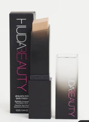 HUDA BEAUTY FAUXFILTER FONDOTINTA STICK