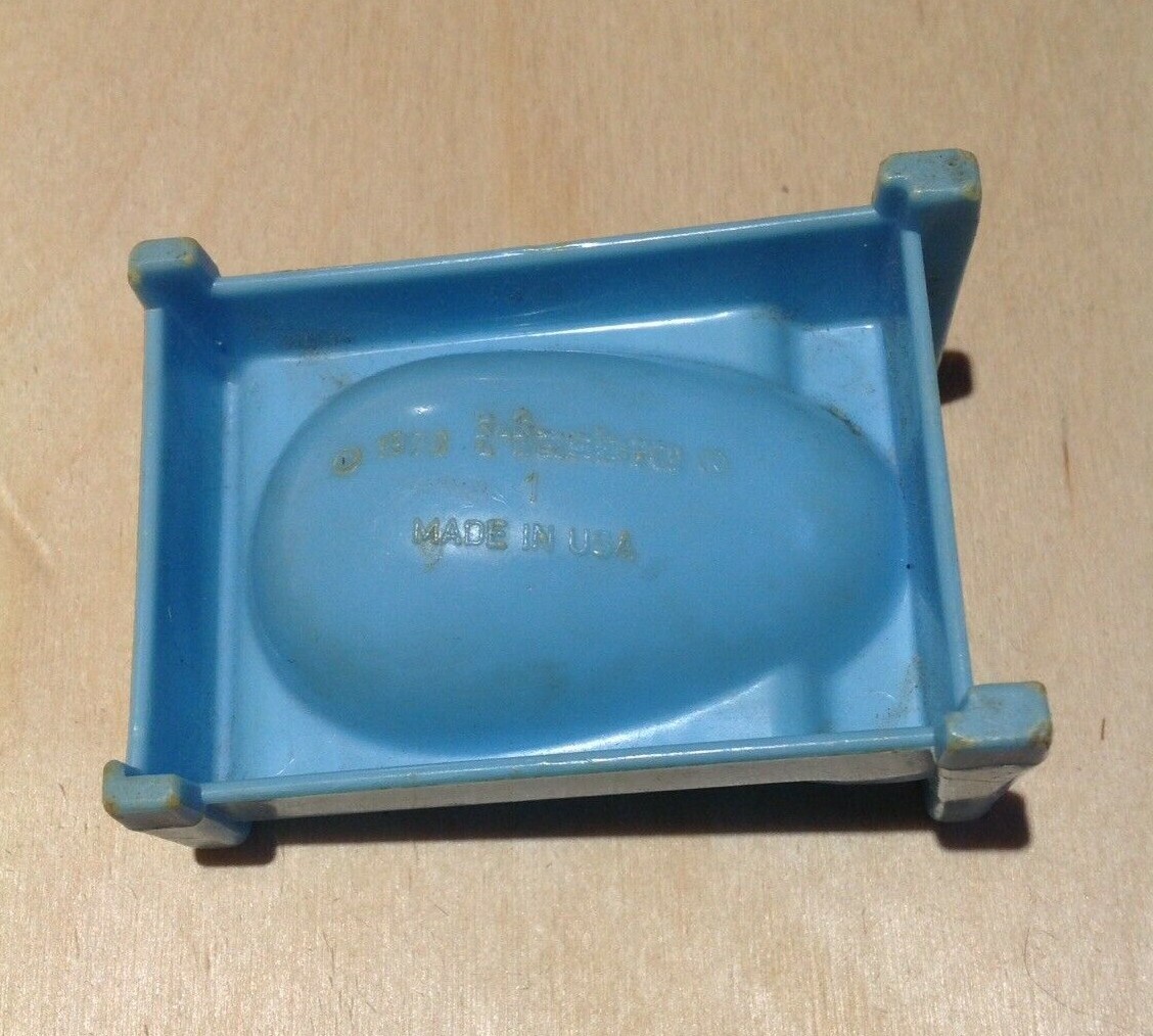 Vintage Weeble bed! Weebles, baby blue 1973 HASBRO