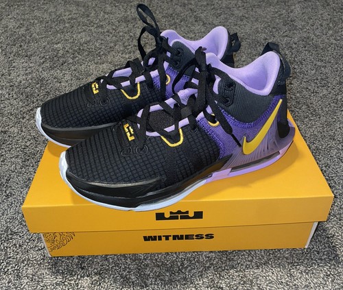 lebron 7 dodgers on feet