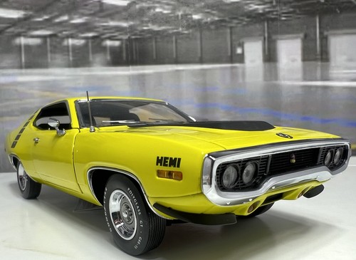 Franklin Mint 1971 Plymouth Road Runner Yellow LE 1:24