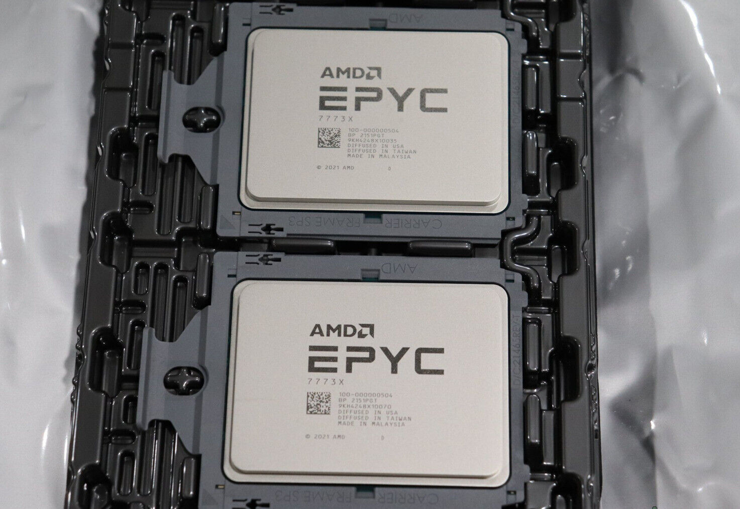 AMD EPYC CPU デュアルチップ AMD EPYC 4005 CPUs Target Edge, Hosting, and Enterprise Apps