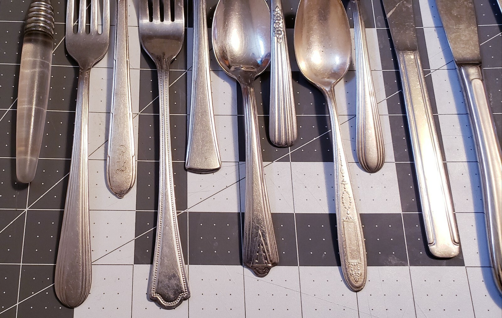 Misc Assorted Knife Spoon Fork Flatware Silverware Gibson Oneida Community Burch