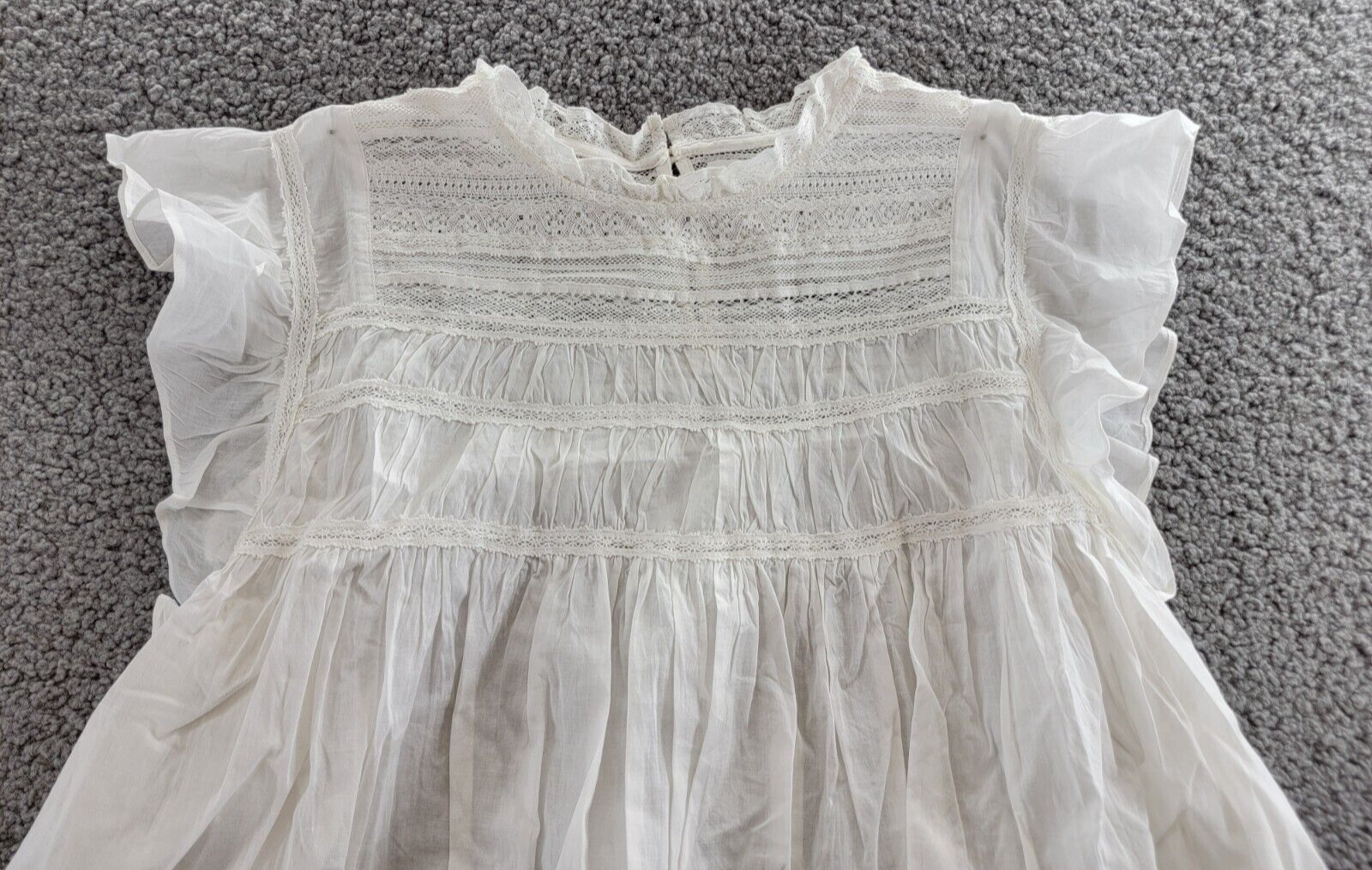 Velvet by Graham & Spencer Inessa Cap Sleeve Top Women's L White Button Back S/S - Picture 3 of 17