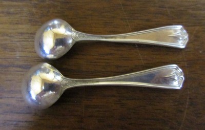 Vintage Reed & Barton Sterling Cobalt Salt Cellars & Reed & Barton Salt Spoons