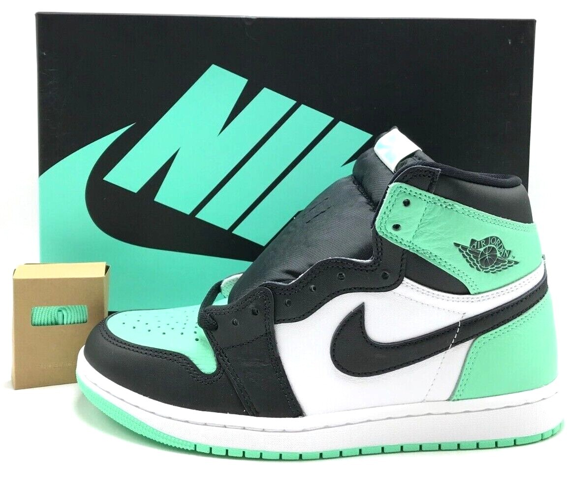NEW* Men NIKE AIR JORDAN 1 RETRO HIGH OG GREEN GLOW (DZ5485