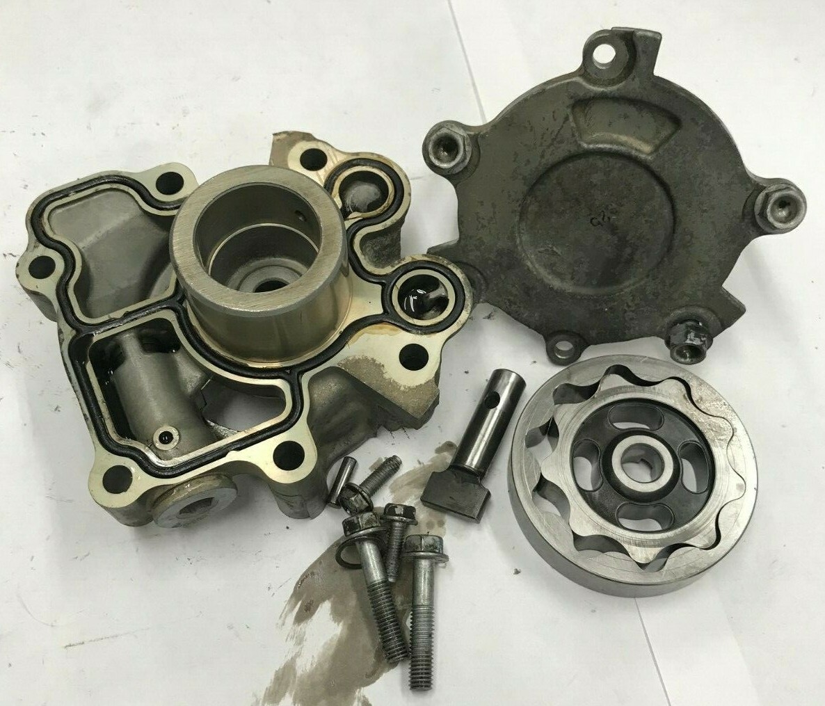 Honda Oil Pump Assembly 15100-ZW1-000 | eBay