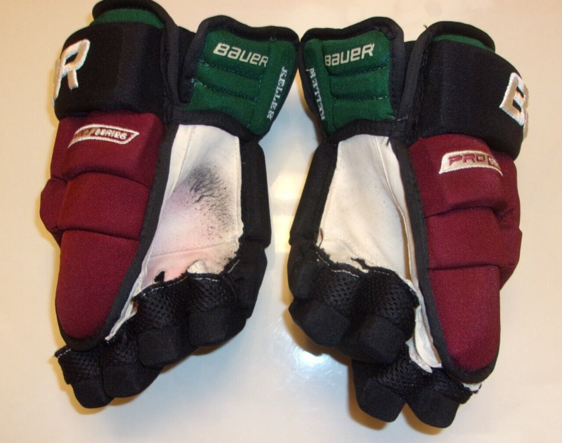 Arizona Coyotes Clayton Keller Game-worn Bauer Pro Series Numbered Gloves (2023)