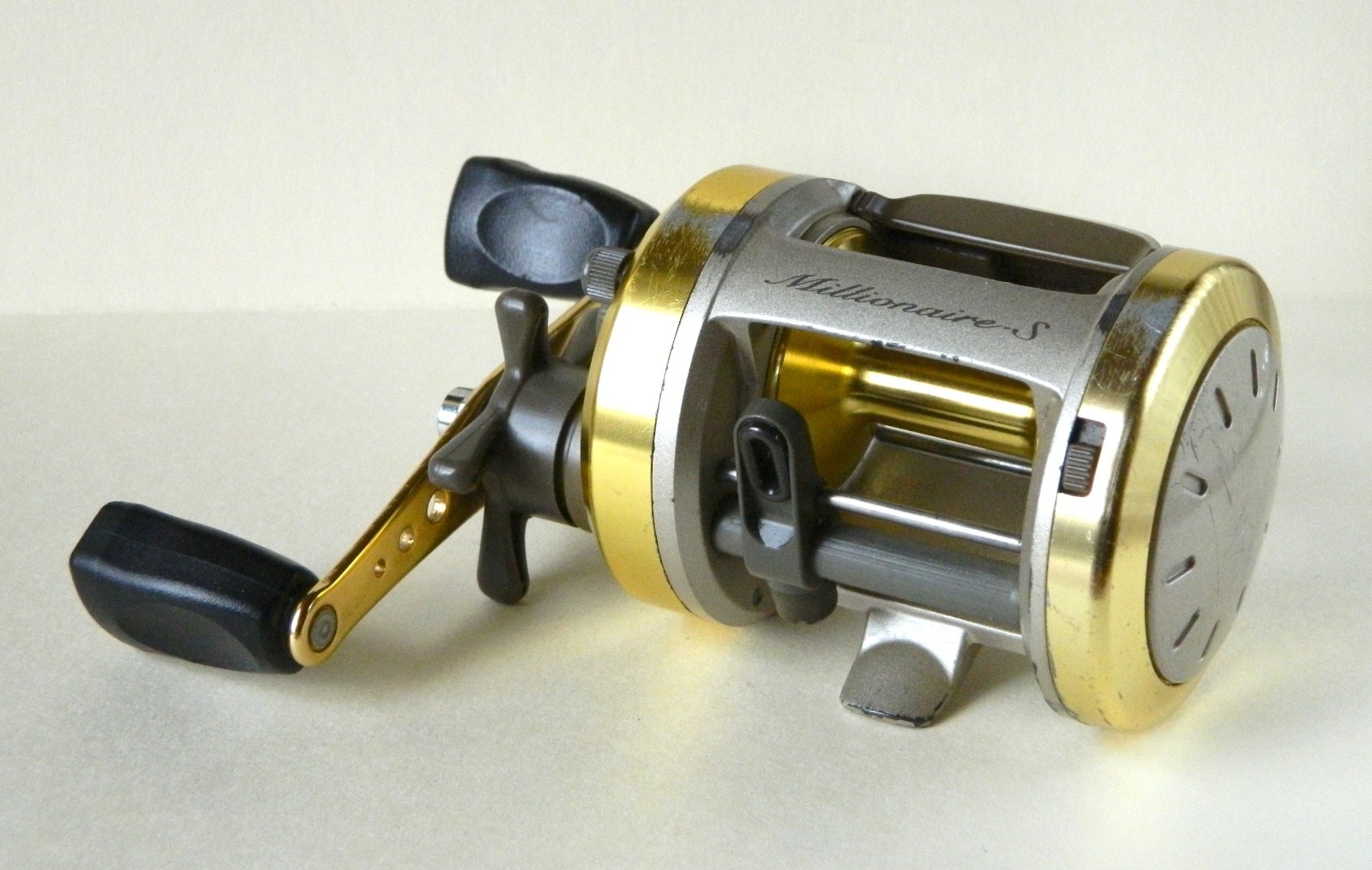DAIWA 300 Solar リール ゴールド DAIWA 300 Solar リール ゴールド